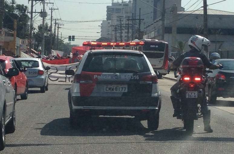 A Polícia Militar acompanhou o protesto