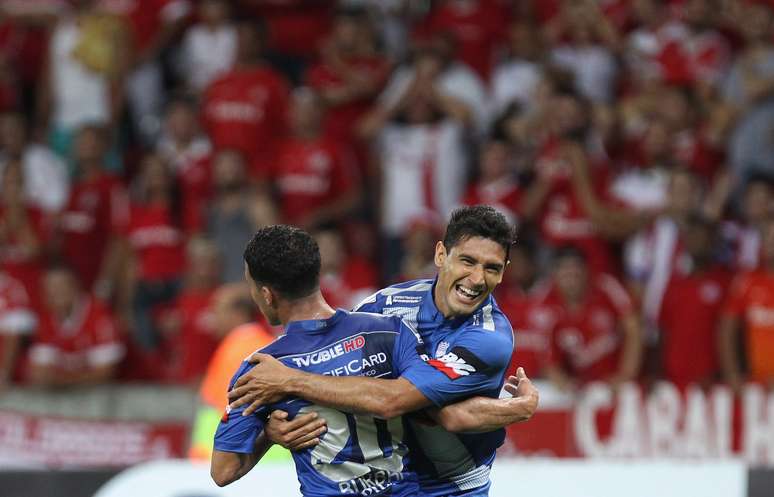 <p>Emelec impressionou com a tranquilidade nas trocas de passe, mesmo jogando fora de casa</p>