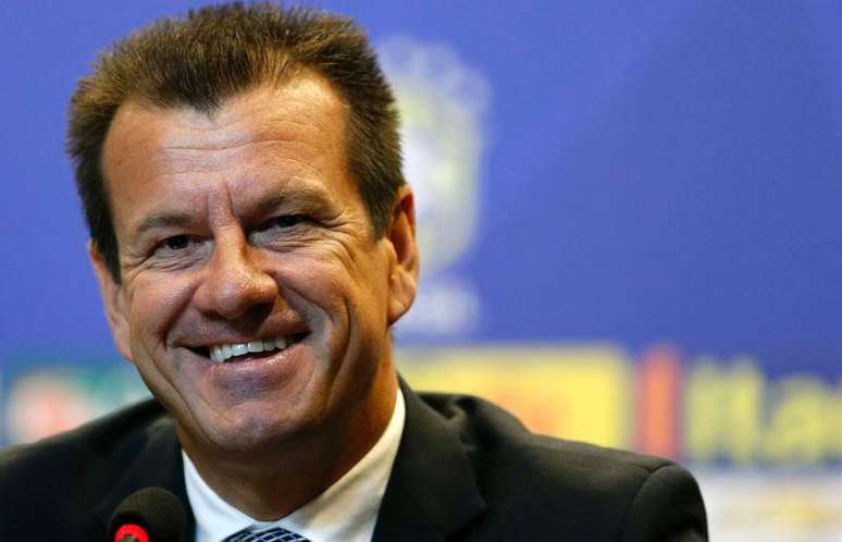 <p>Seleção Brasileira, treinada por Dunga, manteve a posição anterior na lista</p>