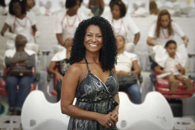 Ex-faxineira, Heloísa Helena Assis é proprietária do instituto Beleza Natural, que atualmente conta com 1,7 mil empregados. Sua história de sucesso chegou a inspirar a criação de uma personagem na novela Avenida Brasil