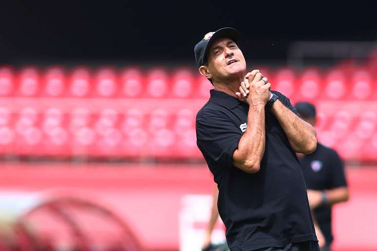 Muricy Ramalho comanda treino do São Paulo