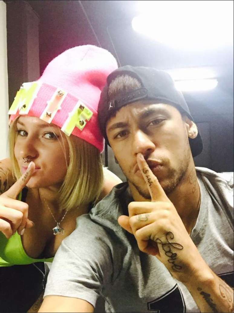 Neymar tirou foto com Niki Hartman, e imprensa criou boatos