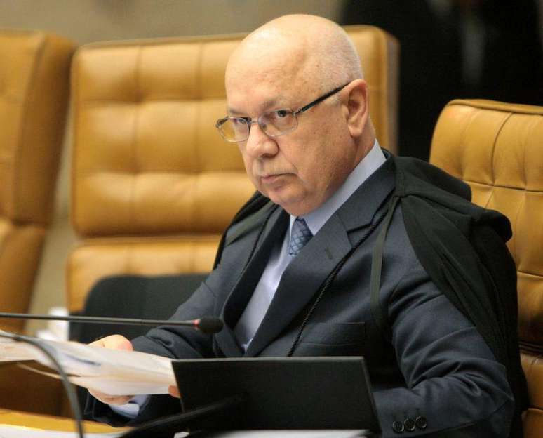 O ministro do STF Teori Zavascki em sessão plenária, em Brasília. 25/02/2015