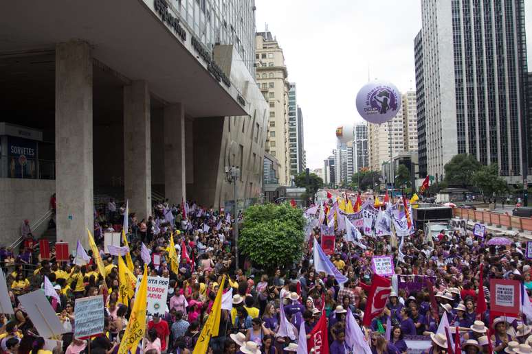 <p>Protesto fechou a Avenida Paulista, em São Paulo</p>