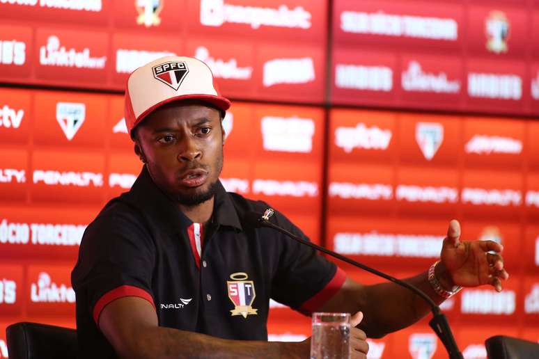 Michel Bastos é um dos principais jogadores do São Paulo