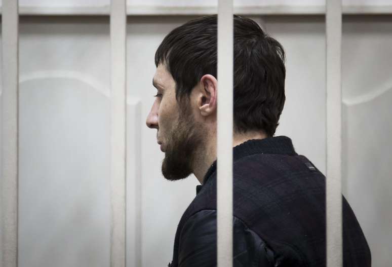 Checheno confessou assassinato de opositor russo por críticas ao islamismo e apoio à revista Charlie Hebdo
