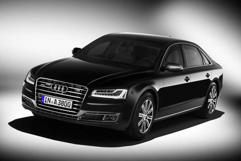 <p><strong>Alemanha -</strong> Audi A8</p>