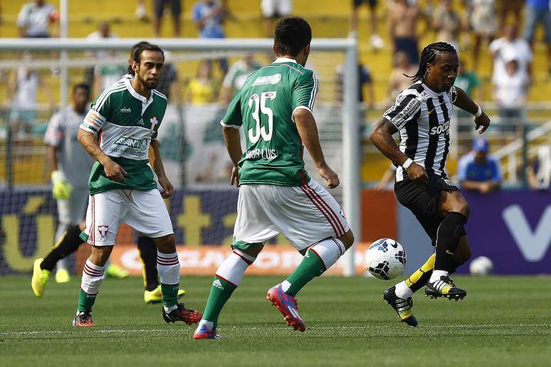 Arouca, agora no Palmeiras, é o principal personagem entre os "traíras"