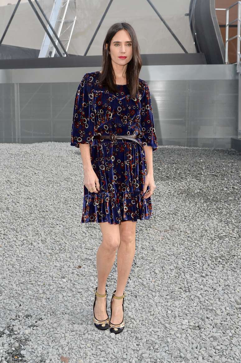 A atriz hollywoodiana Jennifer Connelly esteve no desfile da Louis Vuitton