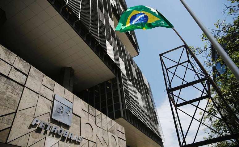<p>Operação Lava Jato investiga esquema de corrupção na Petrobras</p>