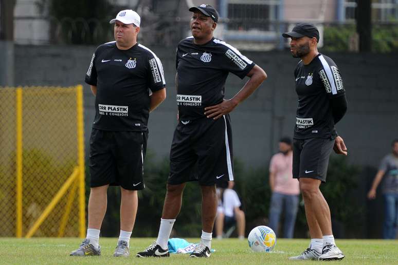 Comissão técnica do Santos é formada por Marcelo Fernandes, Serginho Chulapa e Edinho