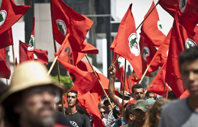 <p>MST quer PAC da reforma agrária</p>