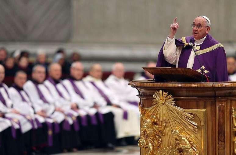 Papa Francisco em discurso na Basília de São Pedro. 13/03/2015.