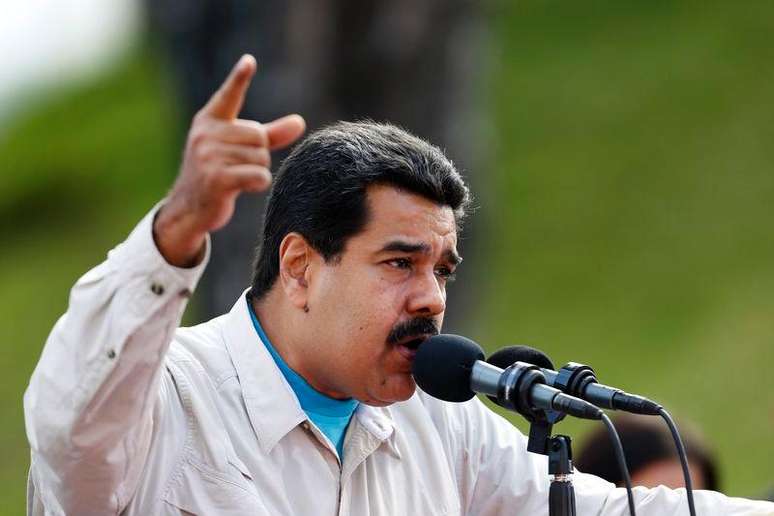 Presidente venezuelano Nicolás Maduro faz discurso em Caracas.