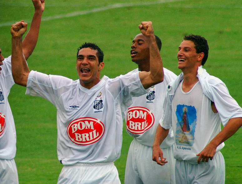 Mayeda foi um dos formadores da geração campeã de 2002 do Santos