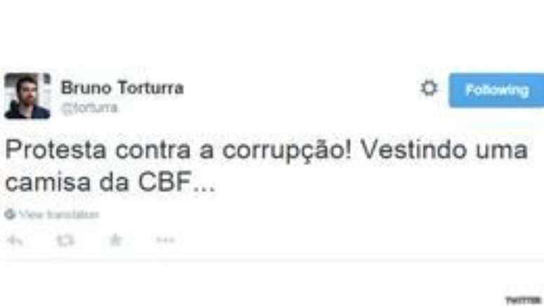 <p><strong>Bruno Torturra, jornalista:</strong> "Protesta contra a corrupção! Vestindo uma camisa da CBF..."</p>