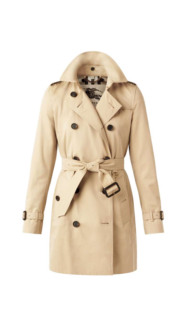 <p>Trech coat feminino de gabardine, que custa R$ 5.095</p>