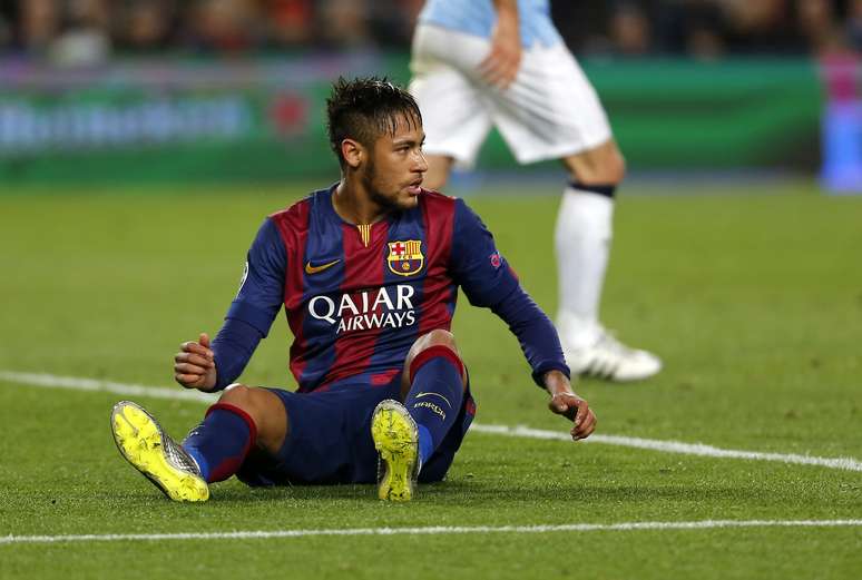 <p>Contratação de Neymar pelo Barcelona é alvo de polêmicas</p>