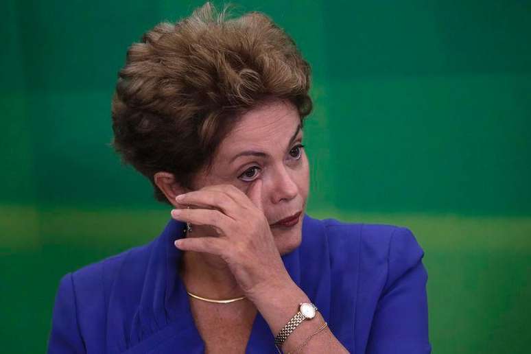 <p>"Estou fazendo uma alteração pontual, Ministério da Educação", disse a presidente Dilma Rousseff</p>