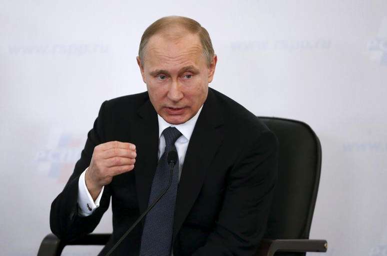 <p>O presidente russo, Vladimir Putin, participa de conferência de empresários, em Moscou, em 19 de março</p>