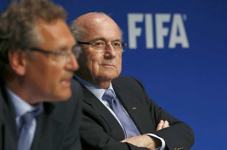 Jérôme Valcke e Joseph Blatter concederem entrevista coletiva nesta sexta-feira