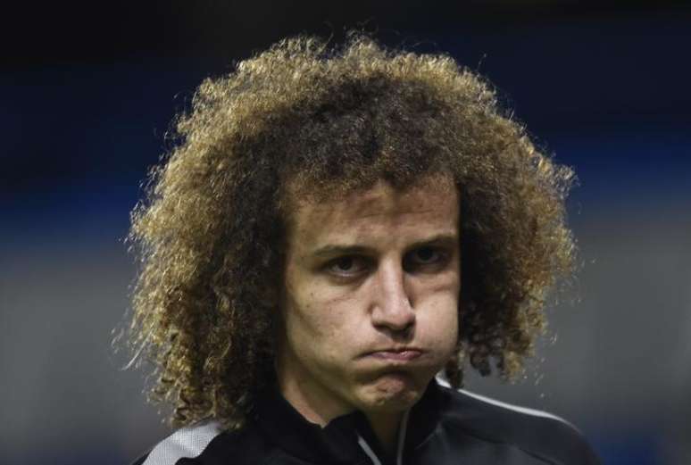 O brasileiro David Luiz antes de jogo entre Chelsea e Paris St Germain, no Stamford Bridge, em Londres. 11/03/2015