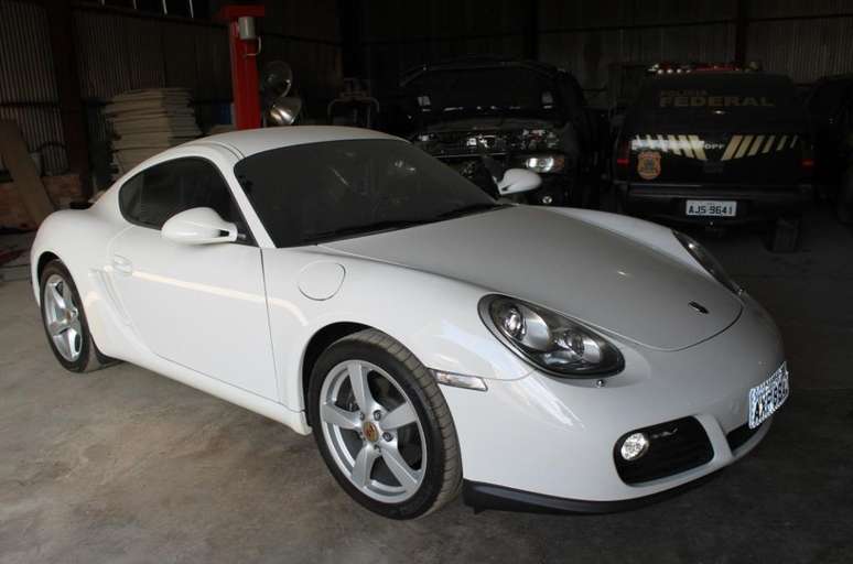 <p>Porsche Cayman ano 2010, apreendido na Operação lava Jato</p>