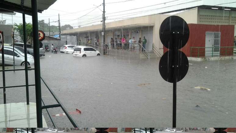 <p>Bairros Centro, Torre e dos Bancários registraram os pontos mais críticos de alagamento, segundo Defesa Civil</p>