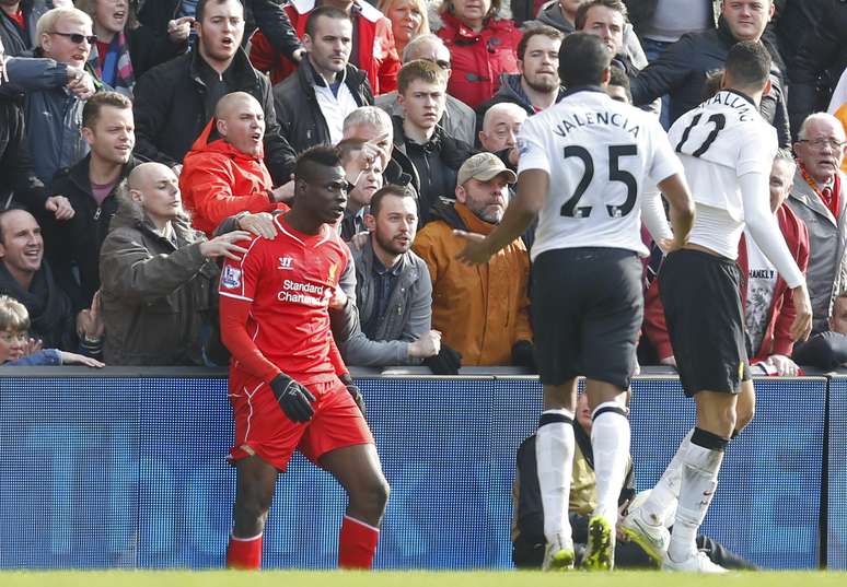 Balotelli é o jogador mais ofendido nas redes sociais do Campeonato Inglês