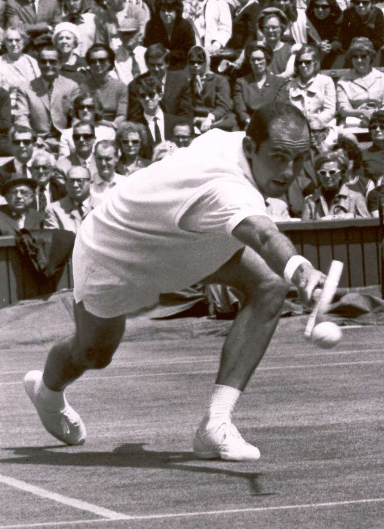 <p>Bob Hewitt faturou cinco t&iacute;tulos de Wimbledon na carreira</p>