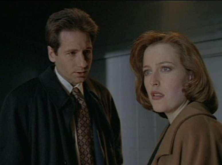 Na s&eacute;rie, os agentes investigam casos misteriosos atribu&iacute;dos a fen&ocirc;menos paranormais