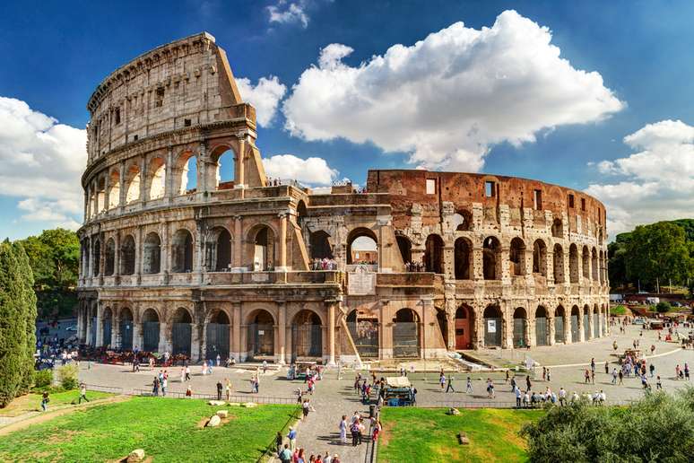 <p>Civitavecchia é a entrada para Roma, centro histórico e arquitetônico mundial</p>