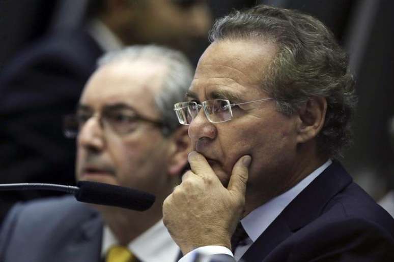 Presidentes do Senado, Renan Calheiros (PMDB-AL), e da Câmara, Eduardo Cunha (PMDB-RJ), durante sessão no Congresso. 11/3/2015