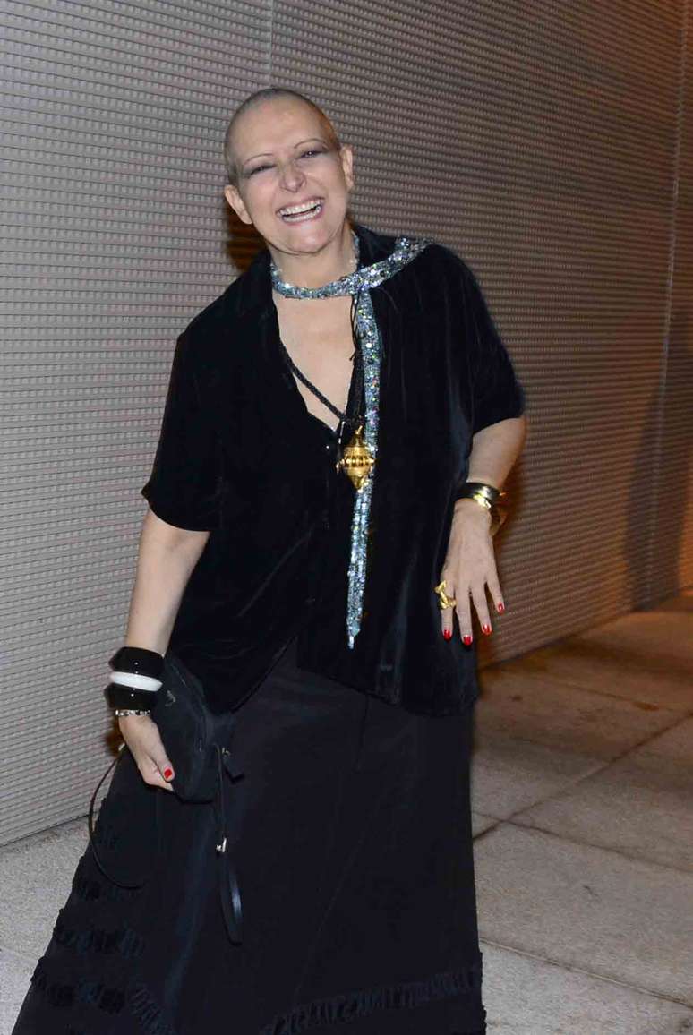 Betty Lago posou sorridente para fotos