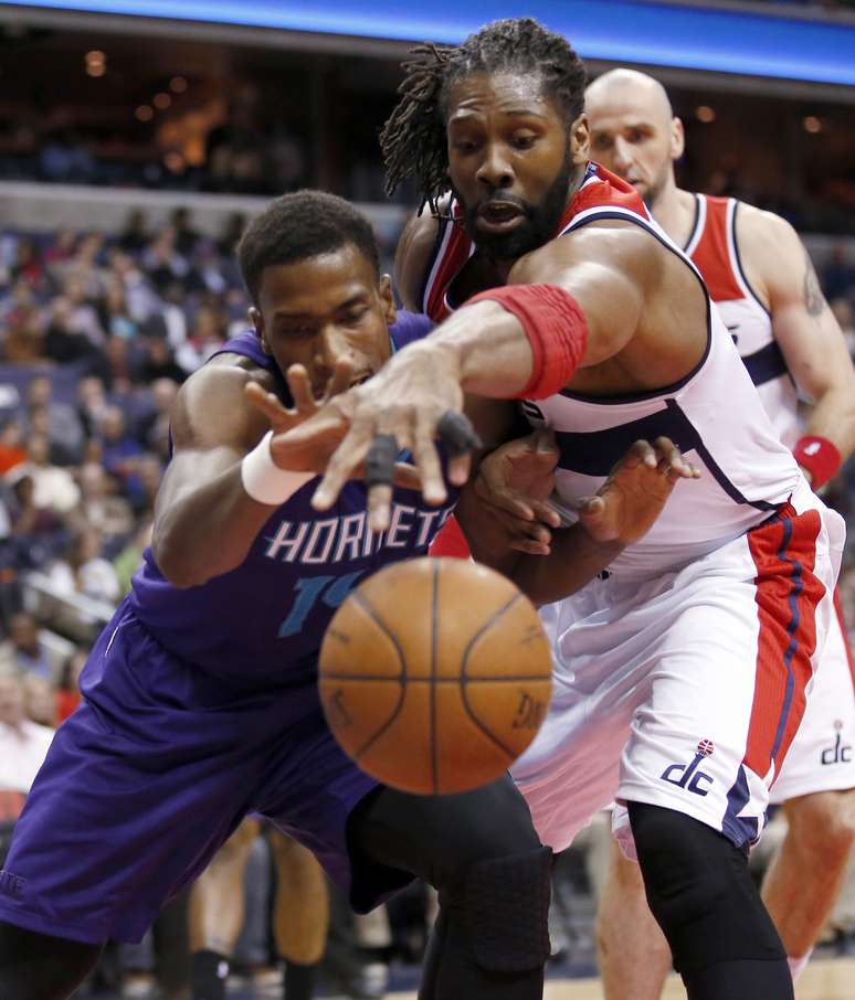 Nenê volta a vencer na NBA após quatro partidas