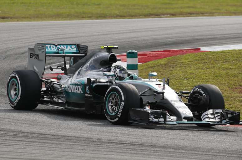 Rosberg durante treino classificatório