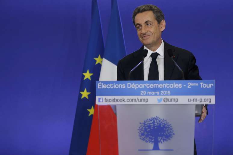 Partido de Sarkozy vence eleições nos departamentos da França 