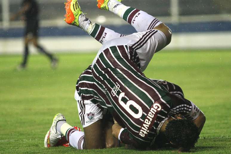 Fred celebra gol pelo Fluminense