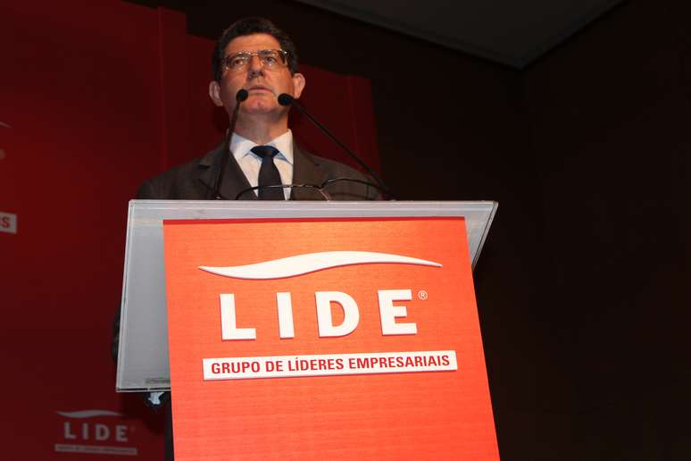 Joaquim Levy, ministro da Fazenda, reuniu mais empresários em evento em São Paulo do que Lula, Aécio e Dilma