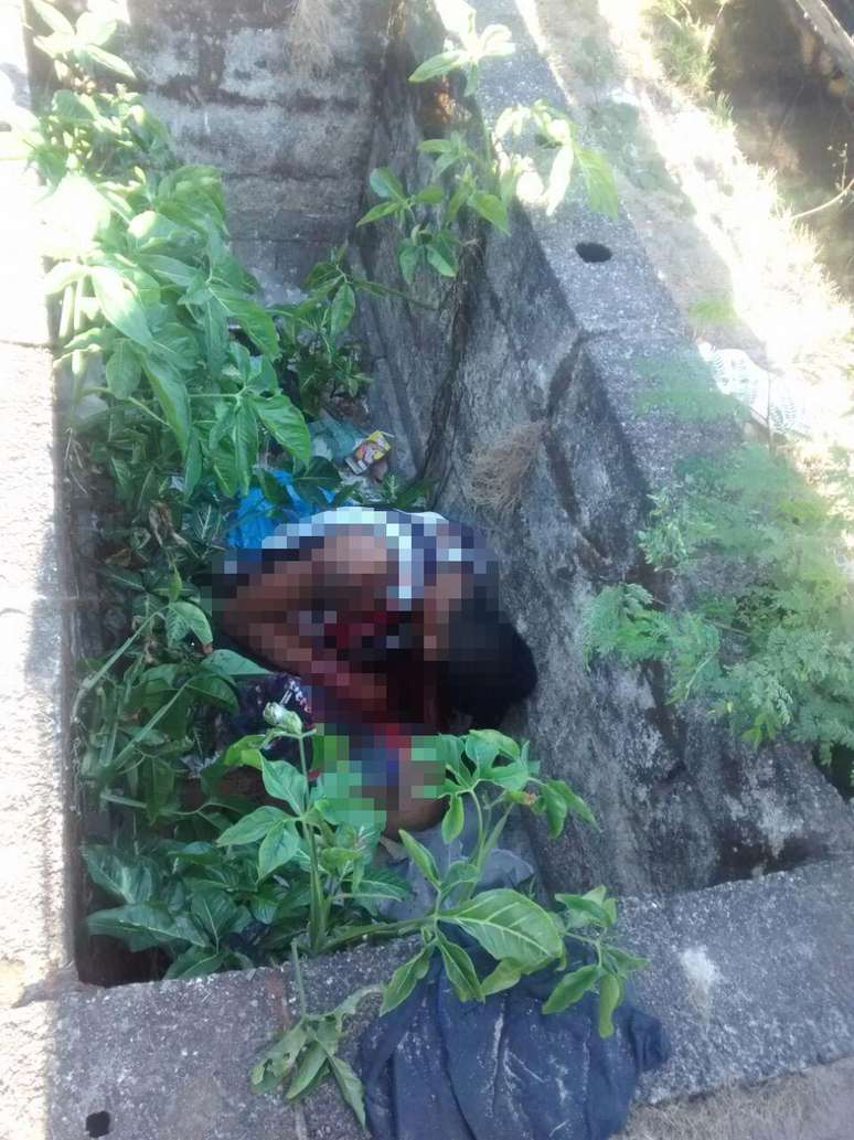 Homem acabou baleado dentro de cova em cemitério