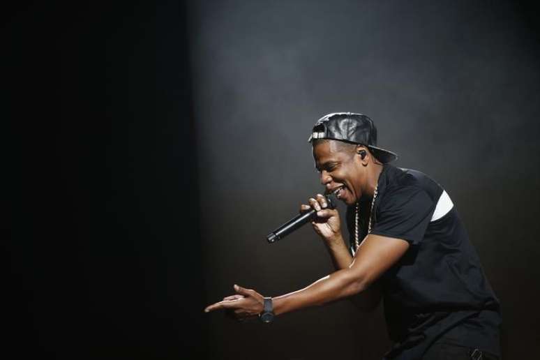Rapper norte-americano Jay-Z se apresenta no estádio Bercy, em Paris, na França. 17/10/2013