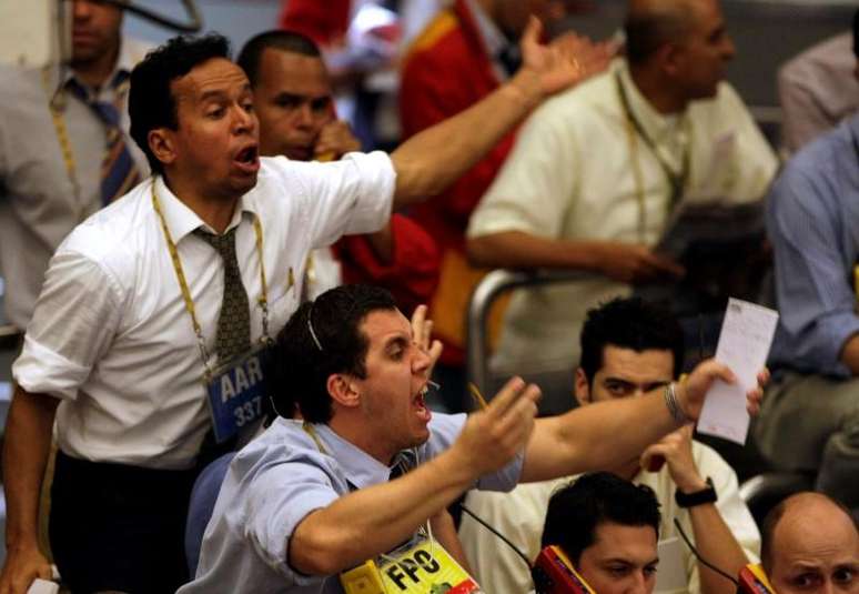 <p>Ibovespa encerrou com variação negativa de 0,02 %, a 53.729 pontos</p>