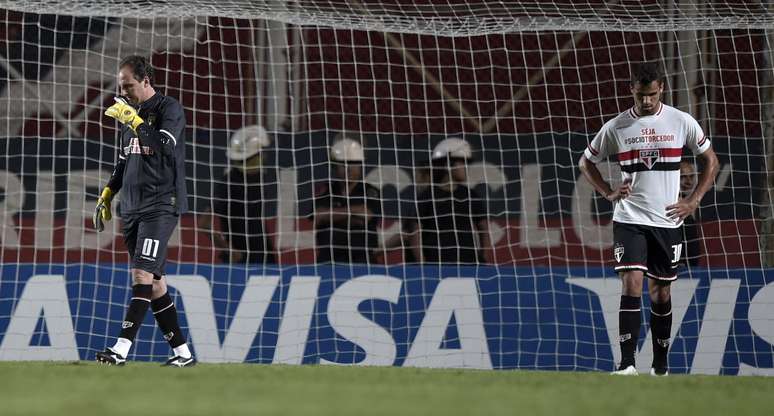 <p>São Paulo foi derrotado pelo San Lorenzo na Argentina</p>