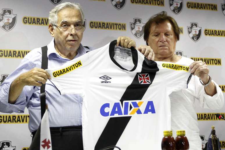Eurico Miranda apresenta novo patrocinador do Vasco