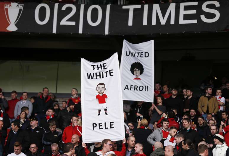 Torcedores do Manchester United chamam Rooney de "Pel&eacute; branco"