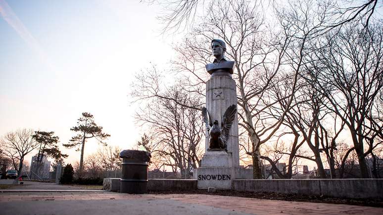 Estátua pesa cerca de 45 quilos