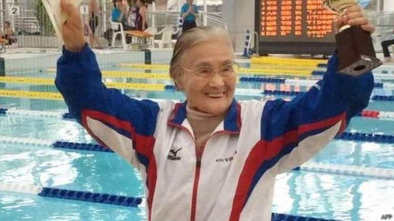 Mieko Nagaoka foi a primeira pessoa centenária no mundo a nadar 1500 m