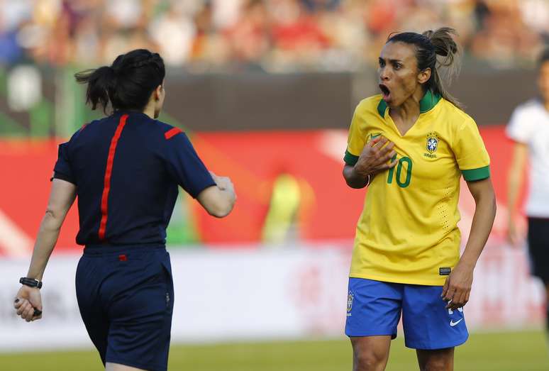 <p>Marta jogou, mas Brasil não conseguiu se livrar de uma goleada para as alemãs</p>