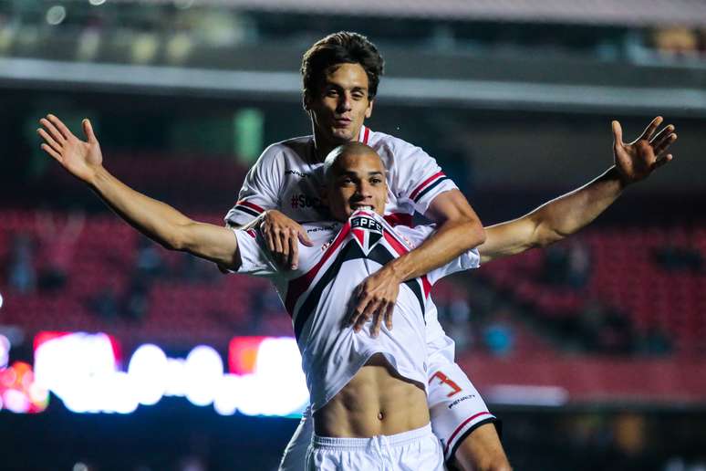 Dória abriu o placar para o São Paulo