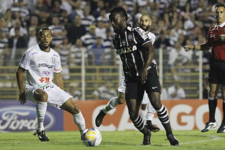 <p>Vagner Love volta a ter chance como titular</p>